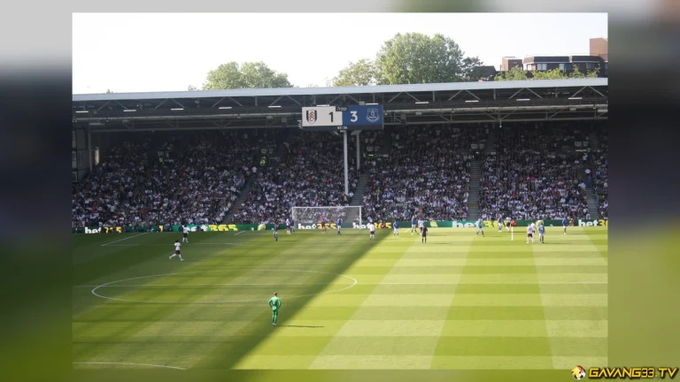 Everton tổ chức tấn công trước Fulham trong ảnh tư liệu trước trận